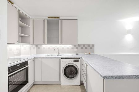 A charmingly designed 1 bedroom flat on Cramer Street in the heart of Marylebone. - Photo 4