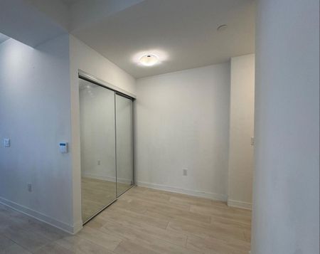 For Lease - 95 Oneida Crescent Unit# 1204, Richmond Hill, Ontario - Photo 4