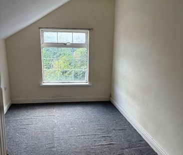 3 Bed Detached House, Blyth Place, LU1 - Photo 4