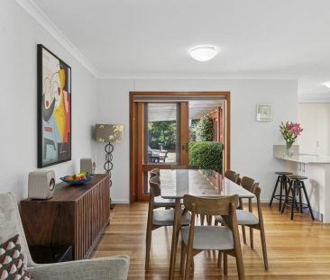 Beautiful four bedroom home backing Red Hill Nature Reserve - Photo 5