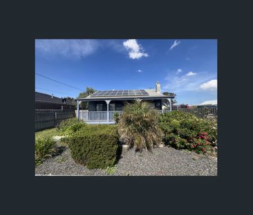 Affordable 4-Bedroom Home In Ideal Location! - Photo 5