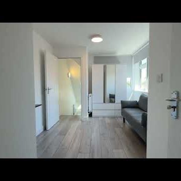 2 Bed Flat, Golders Way, NW11 - Photo 1