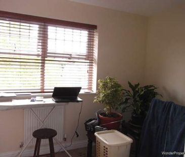 2 bedroom property to rent in Reading - Photo 3