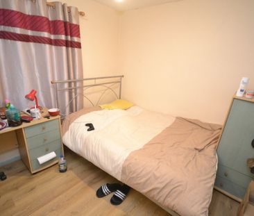 4 bed Semi-Detached House for Rent - Photo 3