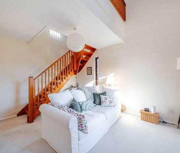 Alterton Close, Woking, GU21 - Photo 5