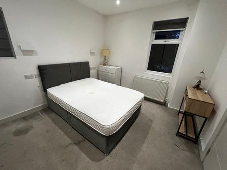 3 Bed Flat, Finchley Road, NW11 - Photo 4