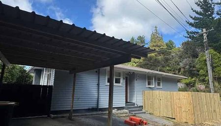 Tidy house ready for move - Photo 2