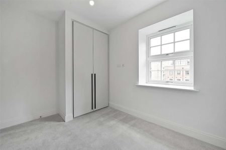 A brand new and unfurnished / part-furnished two bedroom apartment with a car parking space in the Horlicks by Berkeley Homes development. - Photo 3