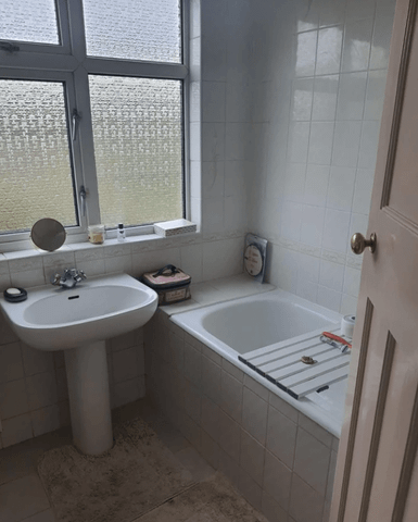 2 bedroom semi-detached house to rent - Photo 3