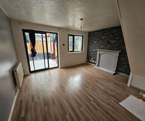 2 bedroom end of terrace house to rent - Photo 1