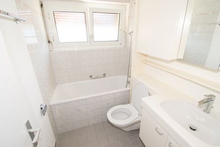 Spacious 4.5-room apartment on the ground floor - Photo 5