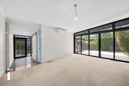14 Gatton Street, Farrer ACT 2607 - House For Rent | Domain - Photo 5