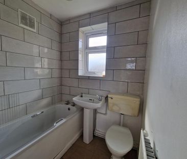 1 bedroom ground floor flat to rent - Photo 5