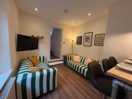 Trematon Terrace, Plymouth - Photo 1