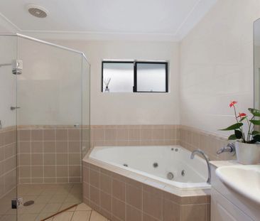 1/65 Dover Road, Rose Bay NSW 2029 - Townhouse For Rent | Domain - Photo 3