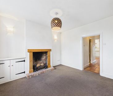 2 bedroom terraced house to rent - Photo 4