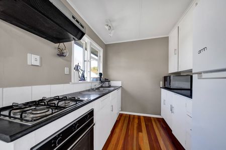 Reid Ave, Hawera - Photo 2