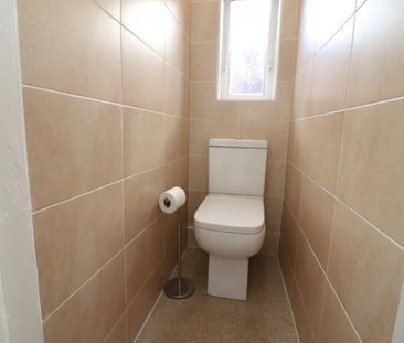 3 bedroom House To Let Total Size: 1002 SQ FT - Photo 3