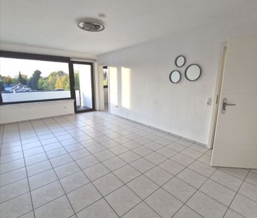 Kernsaniertes Apartment mit traumhaften Ausblick über den Dächern v... - Photo 1
