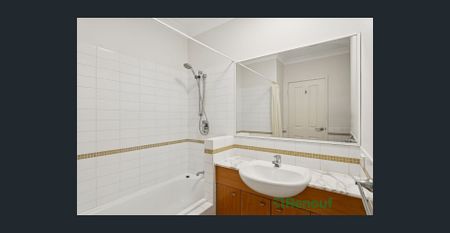 Spacious Two Bedroom Townhouse Surrounded by Nature - Photo 4