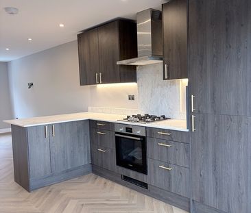 3 Bed Flat, Park Avenue North, NW10 - Photo 6