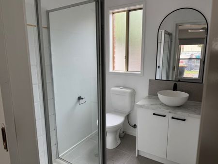 Charming Family Home in Craigieburn - Photo 2