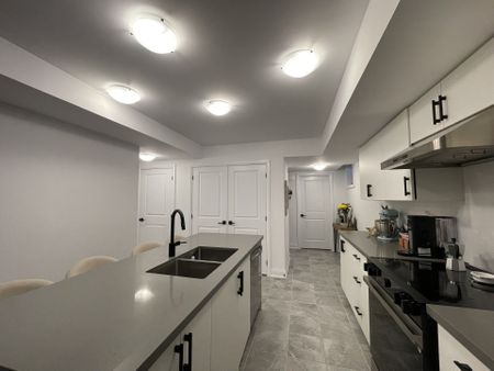 For Lease - 19 Gateway Drive Unit# Basement, Barrie, Ontario - Photo 2