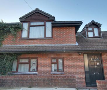 1 bedroom ground floor flat to rent - Photo 1