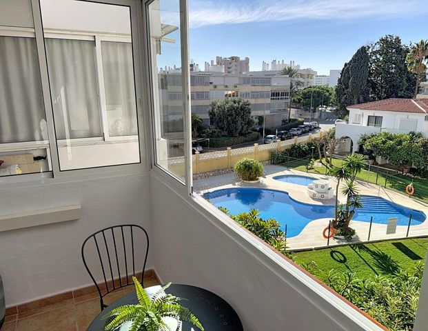 Apartment - Torremolinos (La Carihuela) - Photo 1