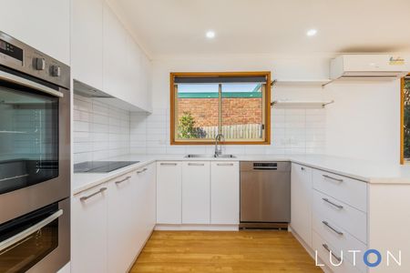 87 Barr Smith Avenue, Bonython ACT 2905 - House For Rent | Domain - Photo 2