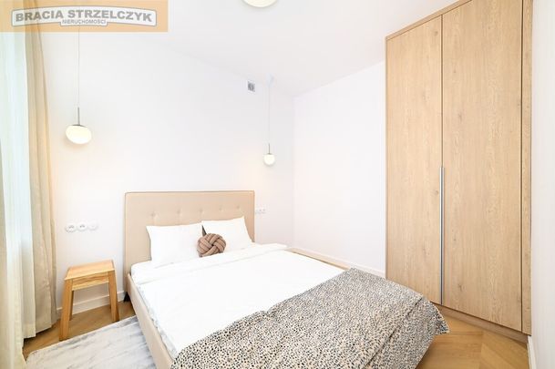 Apartament na Śródmieściu w balkonem. Osobna sypialnia - Zdjęcie 1