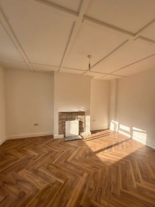 3 Bed Terraced House, Hornfair Road, SE7 - Photo 1