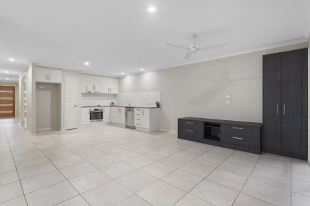 10 Coolaman Court, - Photo 2
