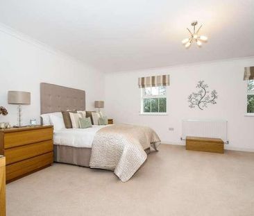 Virginia Water, Surrey, GU25 - Photo 1