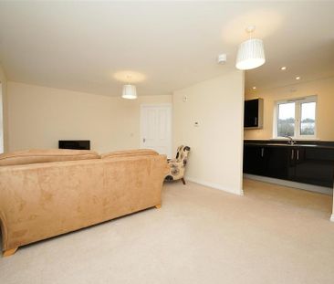 2 bedroom maisonette to rent - Photo 6
