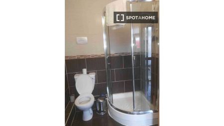 Room in shared 4-bedroom flat for rent in Drumfinn, Dublin - Photo 5