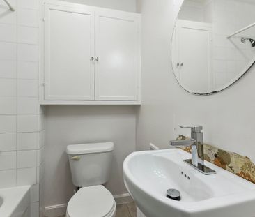 For Lease - 279 Cedarvale Avenue Unit# Upper, Toronto, Ontario - Photo 6