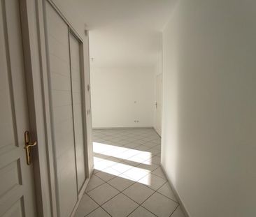 Appartement T2 à GRENOBLE - Photo 1