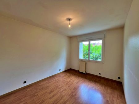 Location Maison 5 pièces 123m² HEILLECOURT 54180 - Photo 2