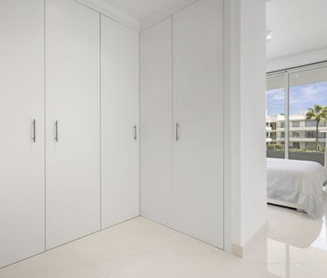 Apartment in New Golden Mile, Costa del Sol - Photo 1