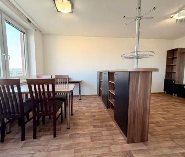 Pronájem částečně zařízeného bytu 3+1 + 2x lodžie, ul. Sídliště, Hr... - Fotografie 4