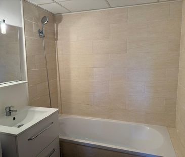 Location Appartement 2 pièces 48m² BORDEAUX 33000 - Photo 1