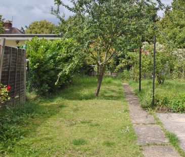 6 bedroom semi-detached house to rent - Photo 6