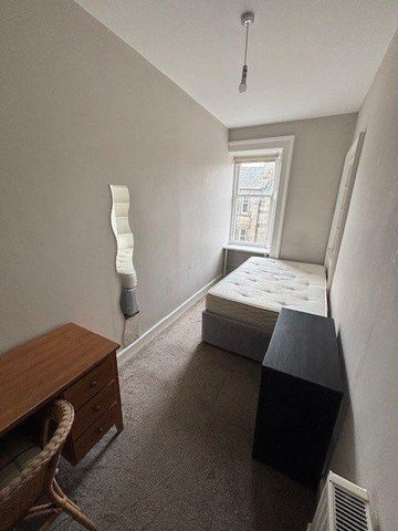 4 bedroom flat to rent - Photo 5