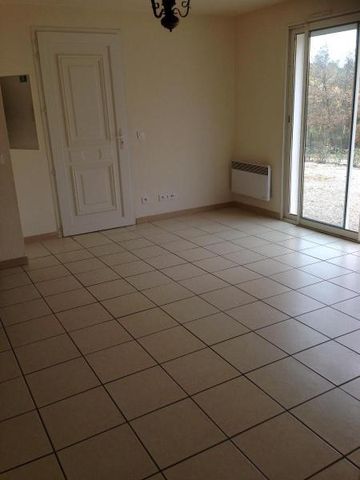 Location Appartement 3 pièces 55m² LA CELLE 83170 - Photo 4