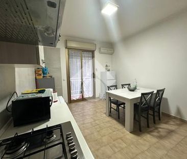 Monolocale in affitto - Photo 2