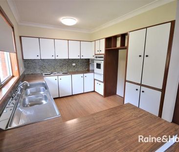 12 Hewlett Avenue, North Nowra, NSW 2541 - Photo 6