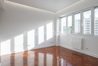 Apartamento T4 em Lisboa