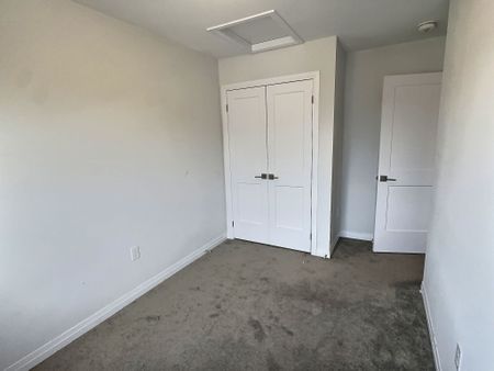 For Lease - 51 Sparrow Avenue Unit# 11, Cambridge, Ontario - Photo 5