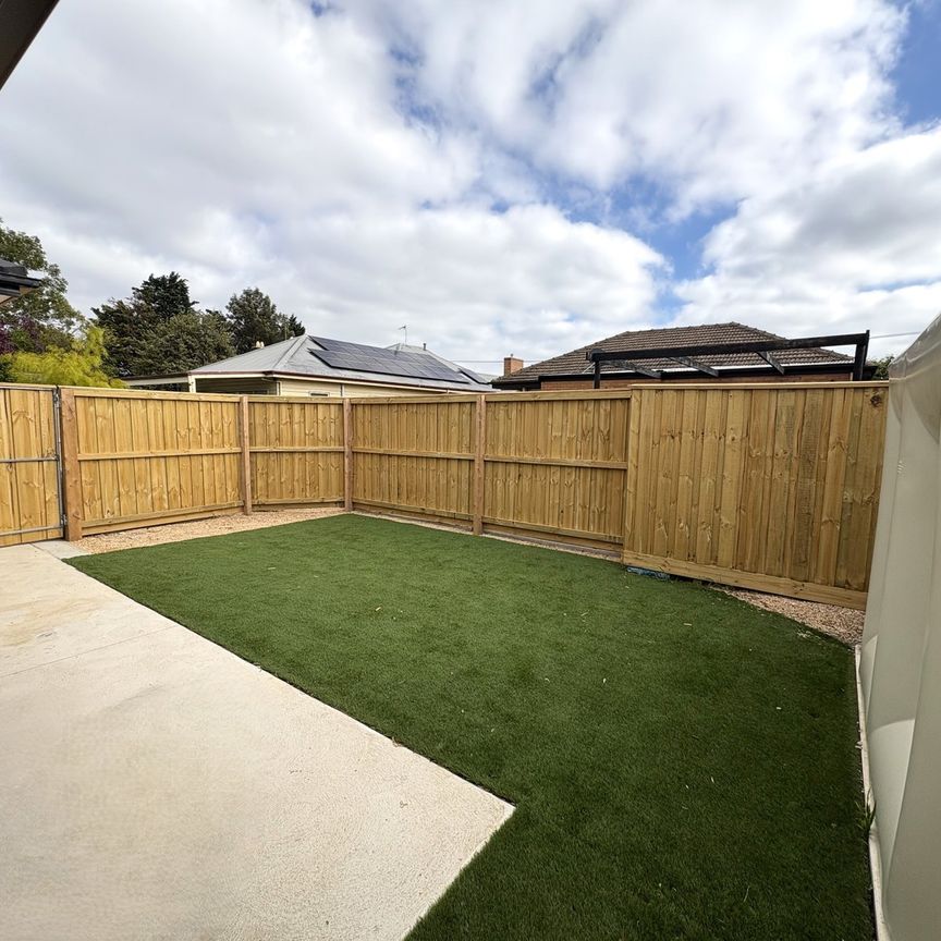 Brand new 3 bedroom home in Belmont! - Photo 1